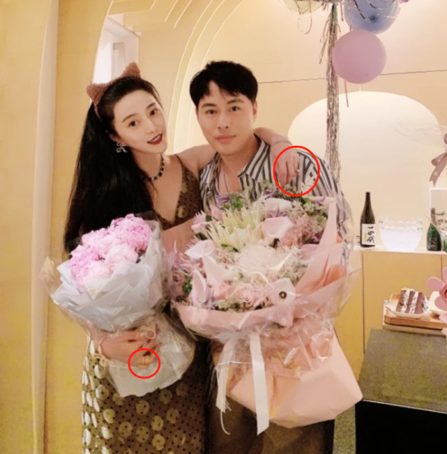 范冰冰晒照感谢朋友祝福,无名指鸽子蛋钻戒抢