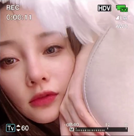 懒理贾乃亮接连嘲讽,李小璐晒视频卖萌耍可爱