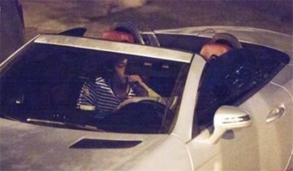 金泰妍边伯贤分手5年后复合?两人使用情侣颜文