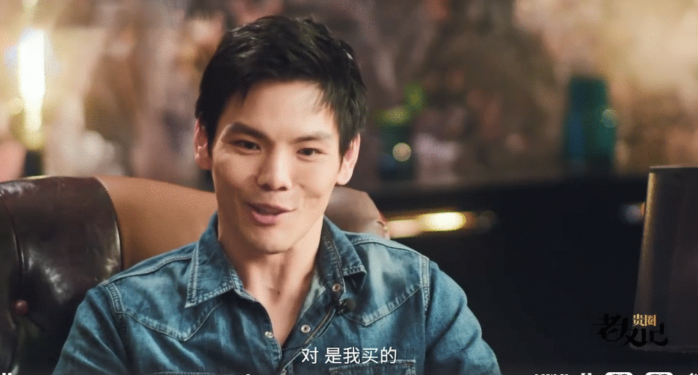 向佐郭碧婷买包年热搜?向佐否认回应:为不上