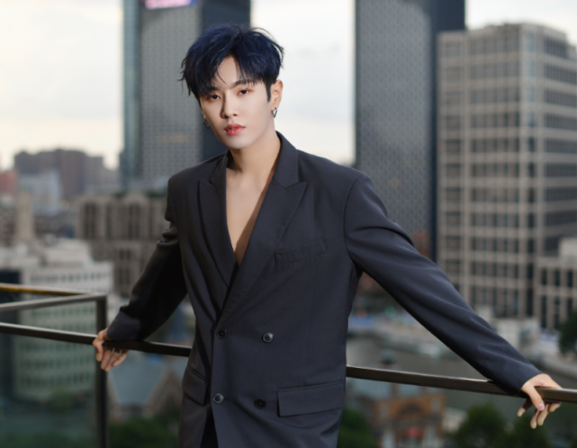 假分手?李汶翰易易紫被曝中秋聚餐,网友化身