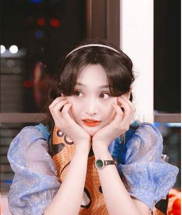 “大陆版张柏芝”?郑爽这一系列迷惑行为是在