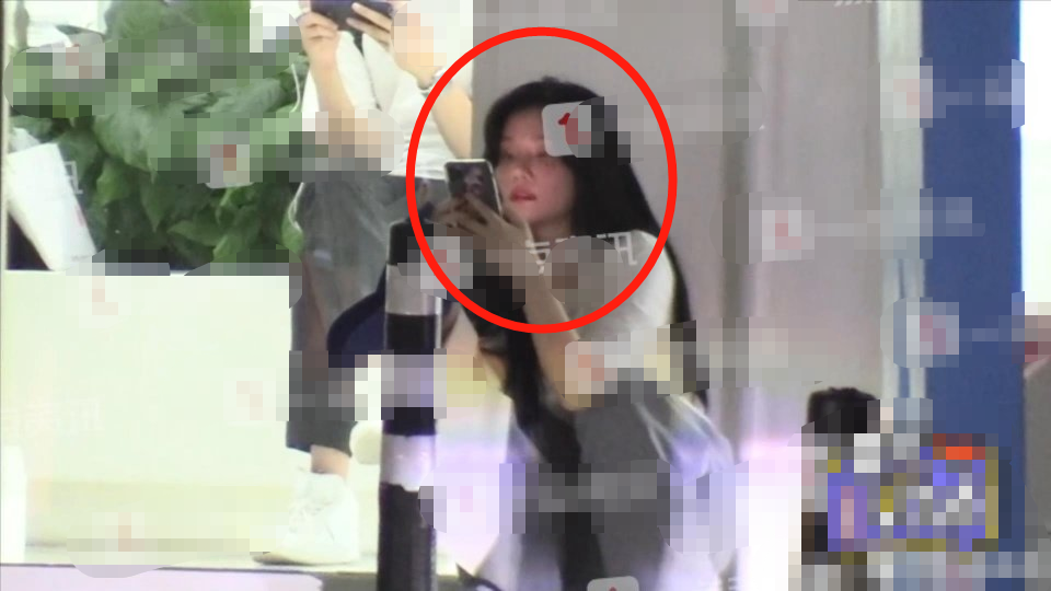 当红流量打脸曝恋情,粉丝喜获宝藏嫂子?