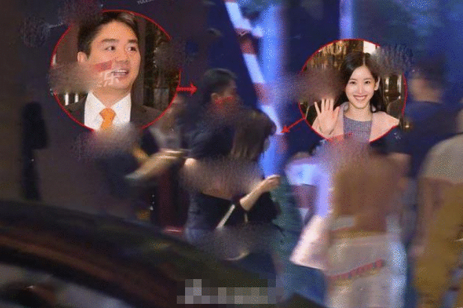 大佬聚餐！奶茶妹小鸟依人，章子怡气场依旧，