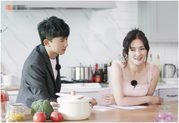 王宝强未领证，朱一龙没隐婚，为什么大家更关