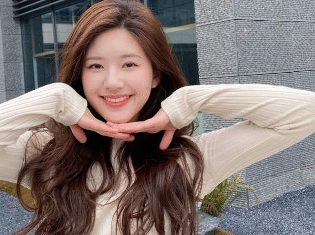 赵露思鞠婧祎新戏路透，静态鞠婧祎绝美，但动