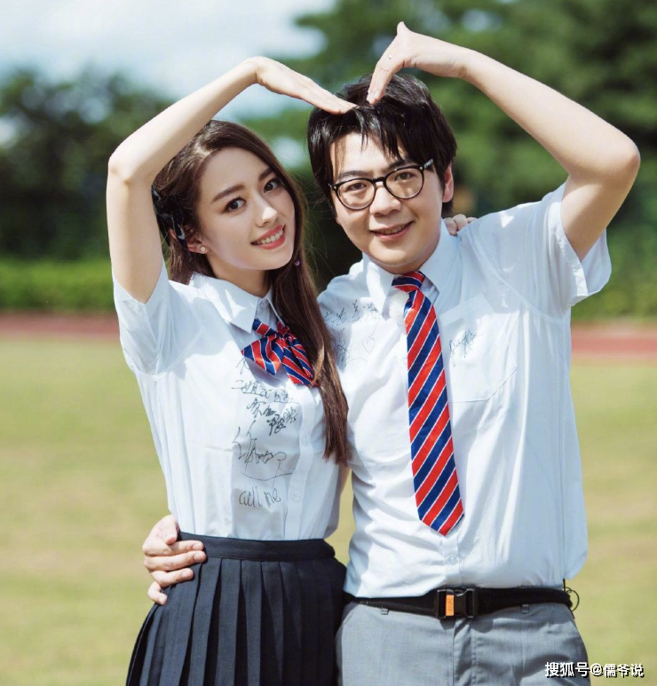 郎朗高调官宣吉娜怀孕，她的巴掌腰或将消失不