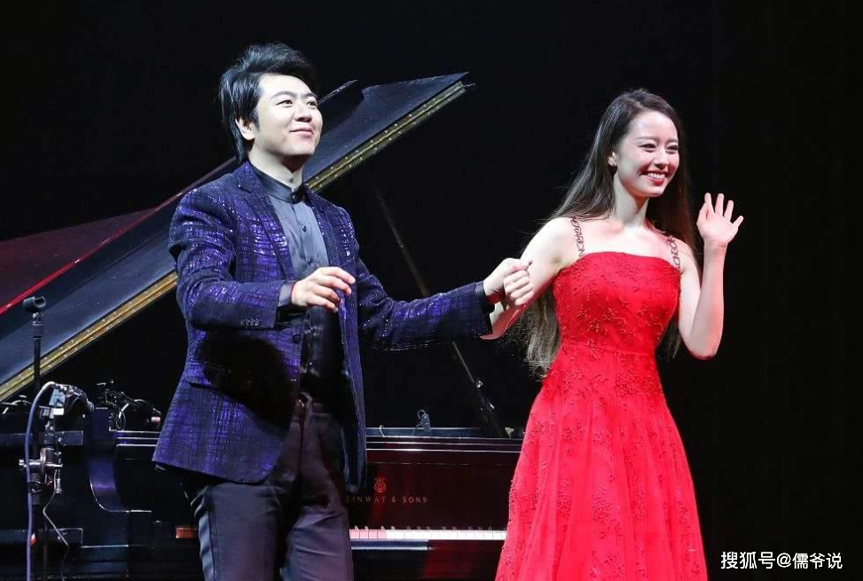 郎朗高调官宣吉娜怀孕，她的巴掌腰或将消失不