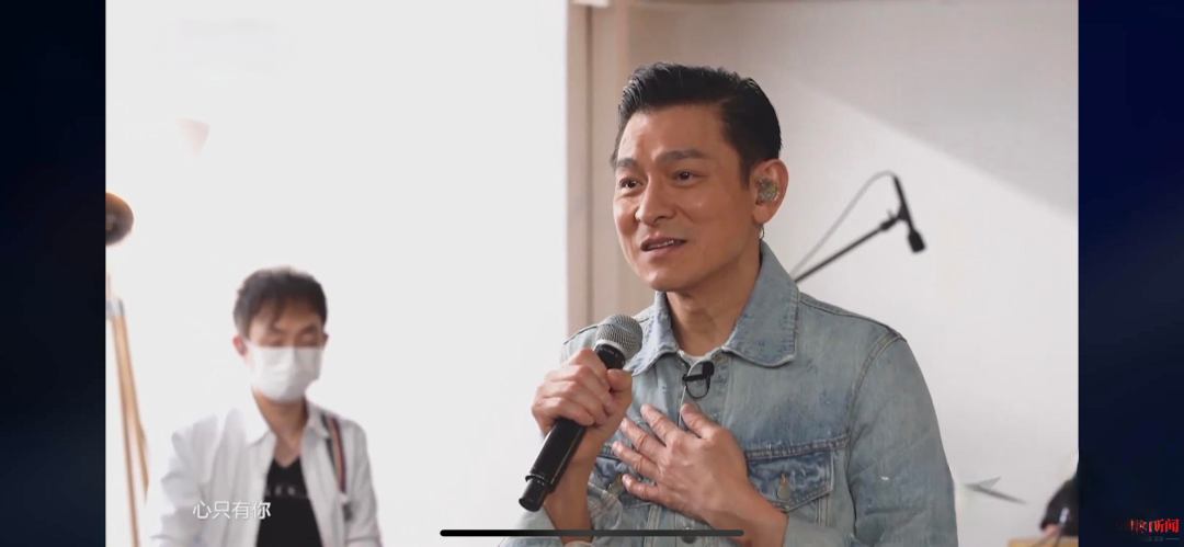 梁朝伟近照不敢认，头发稀疏发白满脸皱纹，5