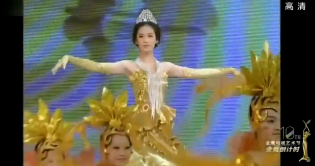 赵丽颖产后复出却惨遭欺压？被归国女爱豆压票