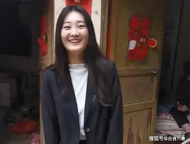 结婚不是为了钱！大衣哥儿媳回应质疑，却被指