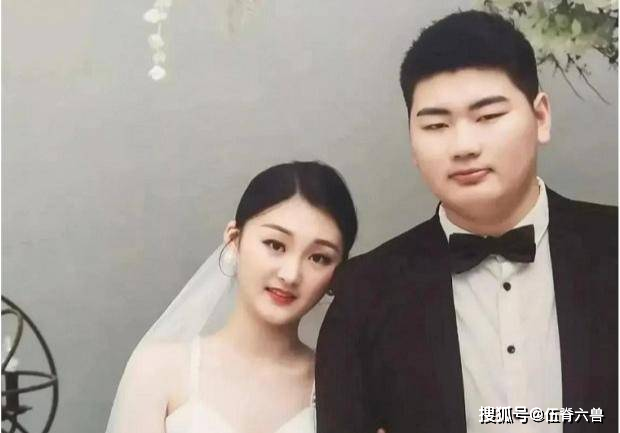 结婚不是为了钱！大衣哥儿媳回应质疑，却被指