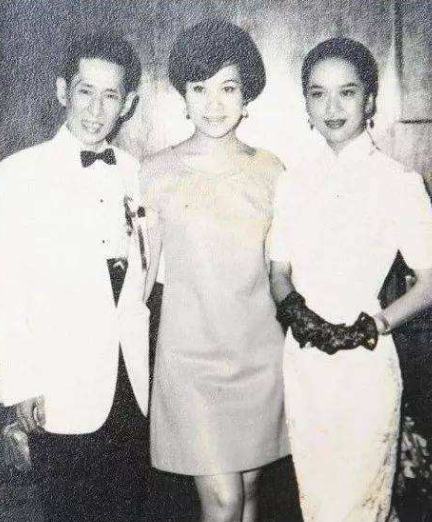 同居27年终上位，为丈夫终身穿塑身衣，为何4亿