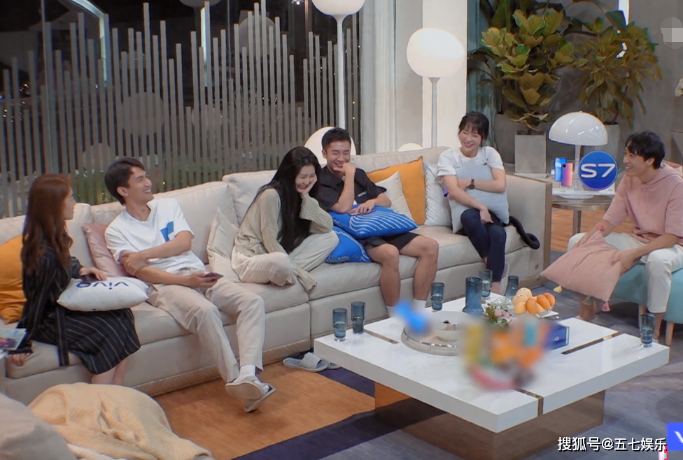 丁禹兮说自己站“此生吴翰”CP，有谁注意吴昕和