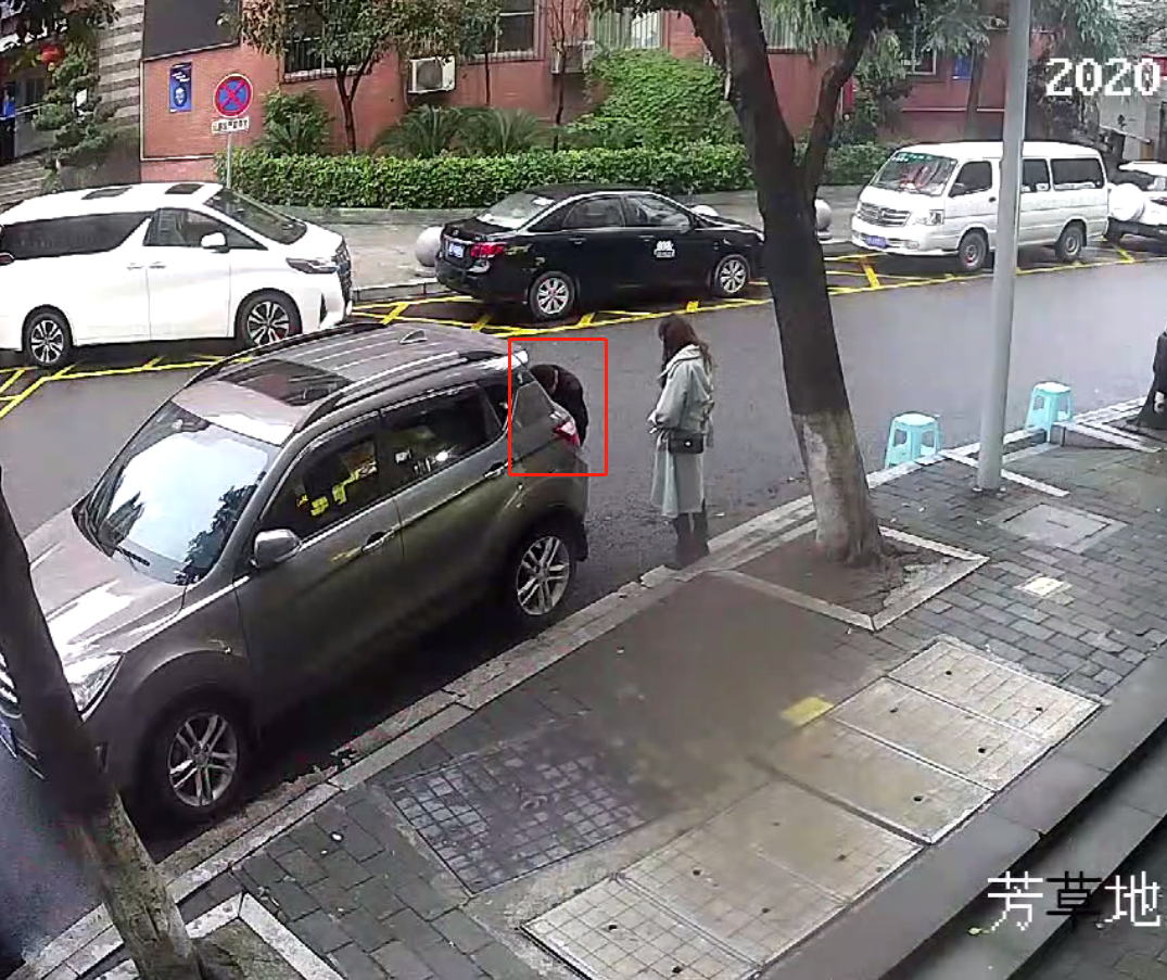 男子给车牌“戴口罩” 被蜀黍抓现行一次性记