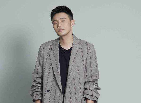 李荣浩写小作文吐槽物业说了什么 背后详情始末