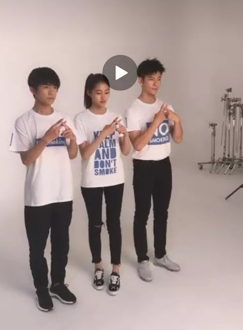 易烊千玺身高对比来了，与吴京同台一目了然，