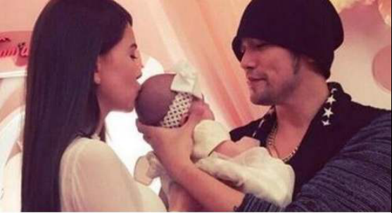 曝唐艺昕月子中心最高消费76万，2名护士照顾，