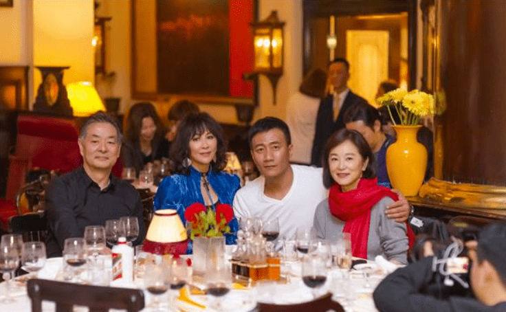 关之琳和刘嘉玲，诡异的闺蜜情