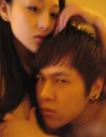 张馨予疑不满老公被造谣是玩咖,diss八组反遭报复