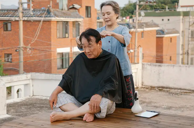 一周上新指南|黄渤监制黄毛主演新片激情戏太足