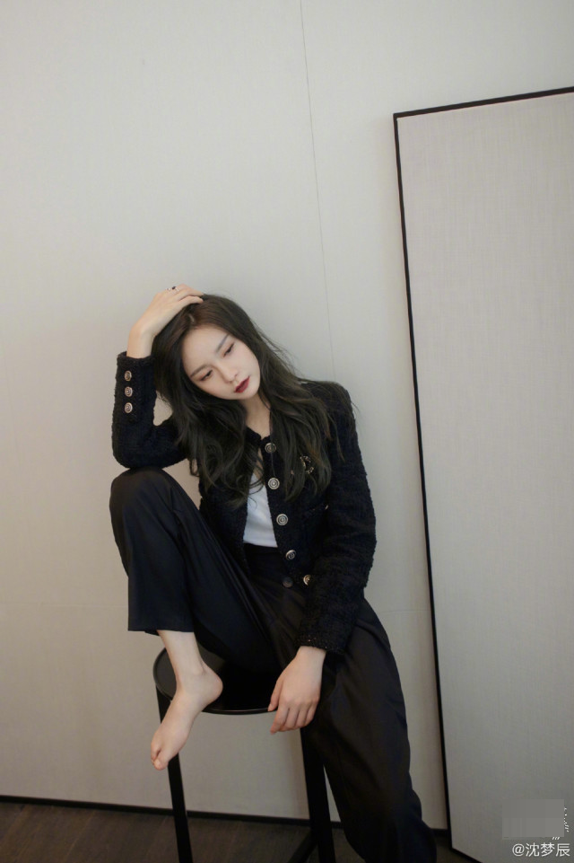 自身就劣迹斑斑还吐槽靳梦佳装阔？本尊发文否