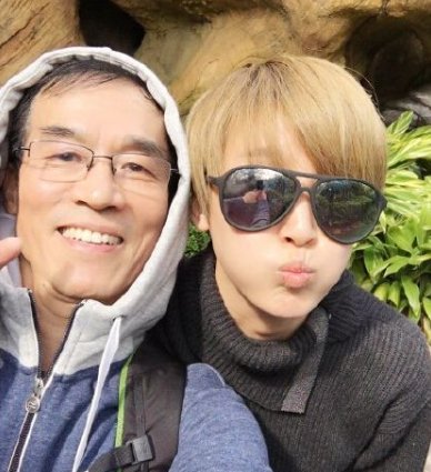 吴京自曝追求谢楠过程，想当男友要申请，领证