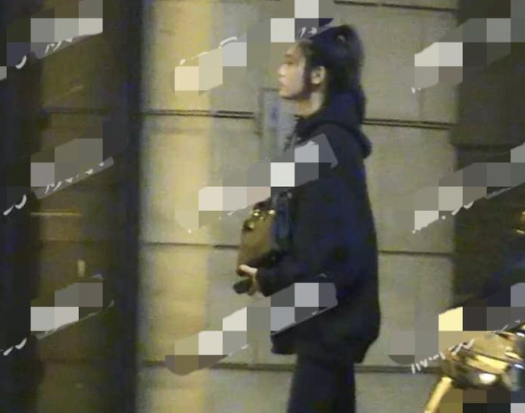 疑车库大吵，何猷君5次甩手不停呵斥，奚梦瑶站