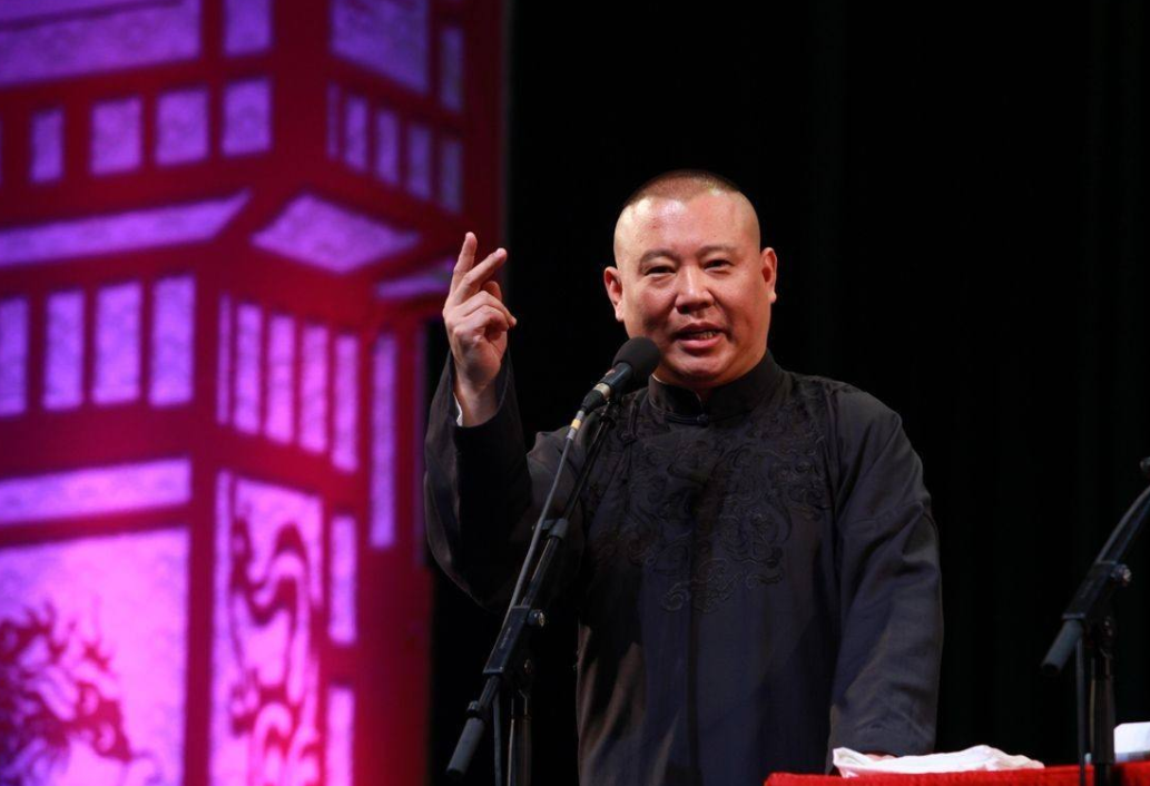 郭德纲与陈佩斯“平起平坐”，央视综艺的改变