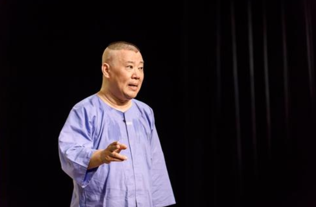 郭德纲与陈佩斯“平起平坐”，央视综艺的改变