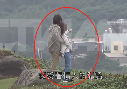 梁静茹与“霸道总裁”海边过夜起早热吻，离婚