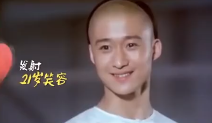 谢楠积极炫耀老公！吴京21岁影视作品被公开，温