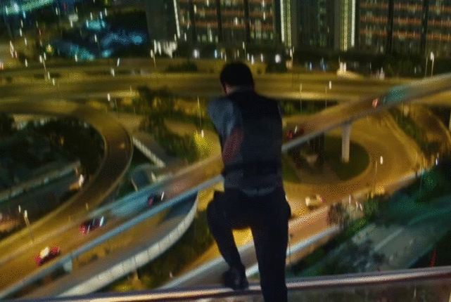 越老越拼！刘德华《拆弹2》大量动作戏拒用替身