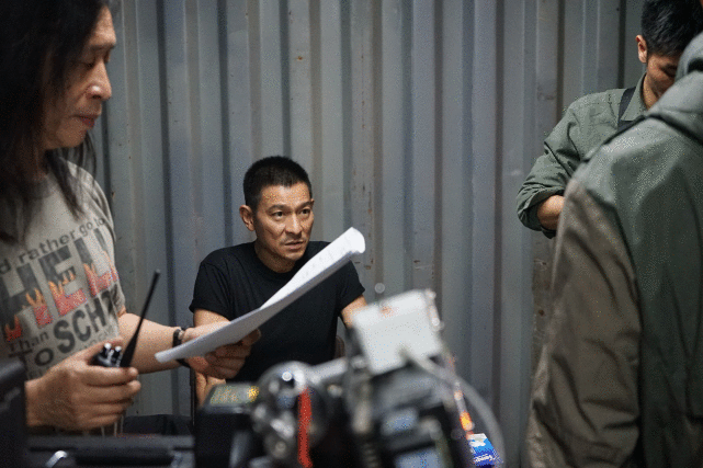 越老越拼！刘德华《拆弹2》大量动作戏拒用替身