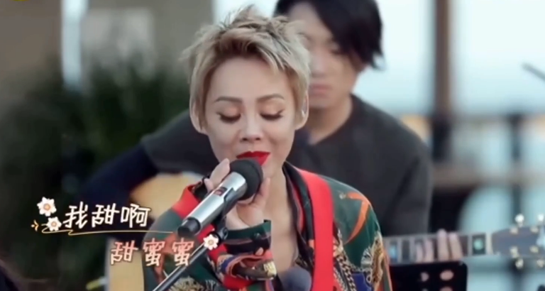 黄龄嗲，宁静酥，郁可唯声线美，浪姐成团巡演