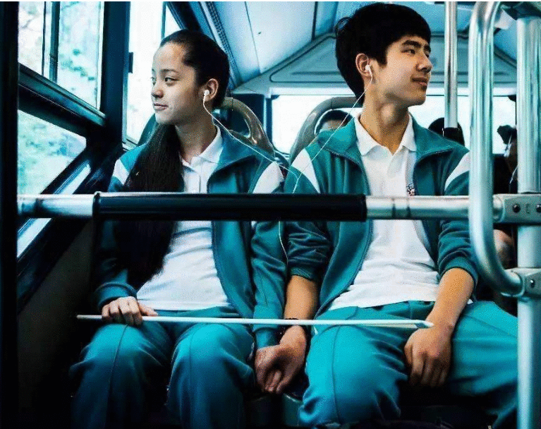 刘昊然中戏毕业考入文工团成罗晋靳东同事，告