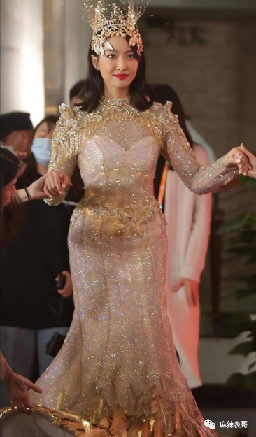 刚红就得罪一圈流量小花,被骂绿茶冤不冤?