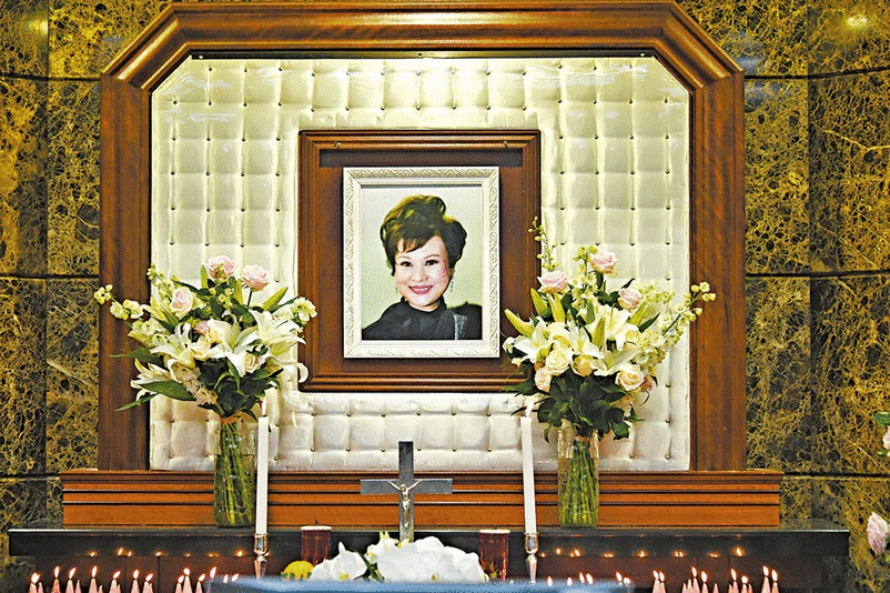 老戏骨梁淑庄出殡,遗愿曝光令人唏嘘,胡枫憔