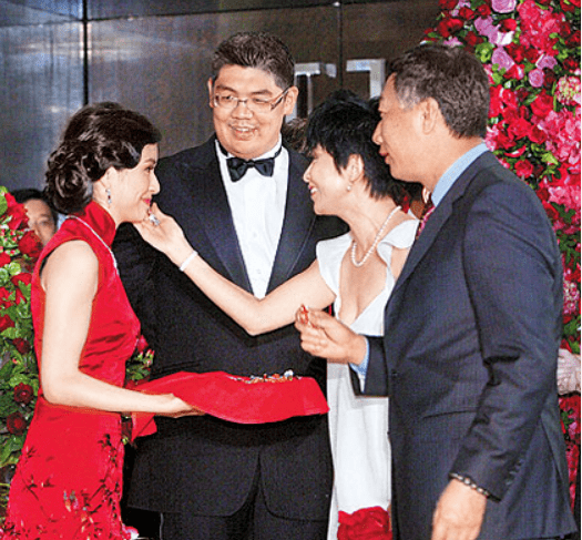 关之琳和刘嘉玲,诡异的闺蜜情