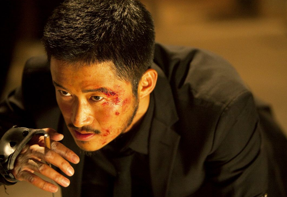 谢楠积极炫耀老公！吴京21岁影视作品被公开，温