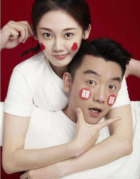 没公开恋爱直接官宣结婚，5个月后孩子出生，恭