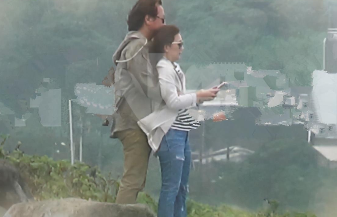 扎推脱单？初代宅男女神有主了，梁静茹传恋情