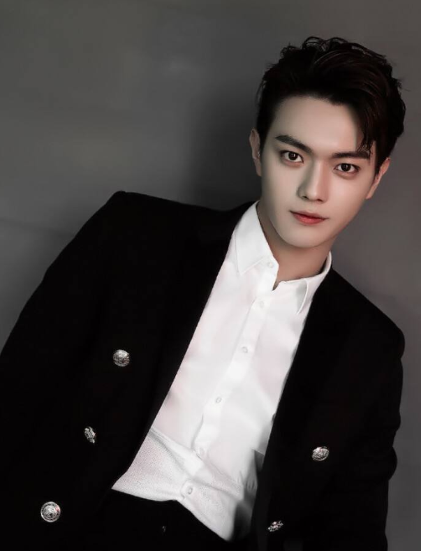 网曝许凯曾参与校园暴力，于正硬刚造谣者：不