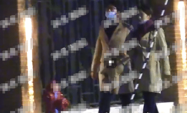 高甜！郎朗吉娜情侣装手拉手看房，郎朗帮老婆