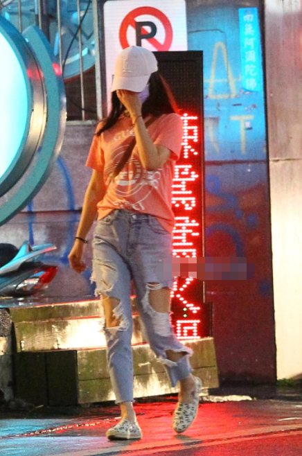 林心如录视频晒婚戒，力证与霍建华情不变，网