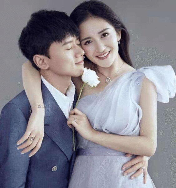 发什么了？谢娜认证修改，去掉“湖南卫视”！