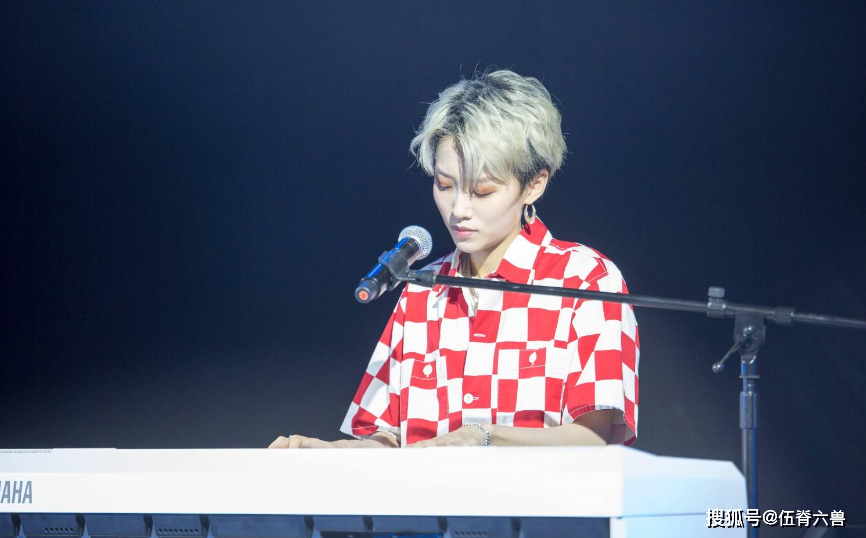 福布斯30岁以下精英榜：虞书欣刘雨昕皆上榜，选