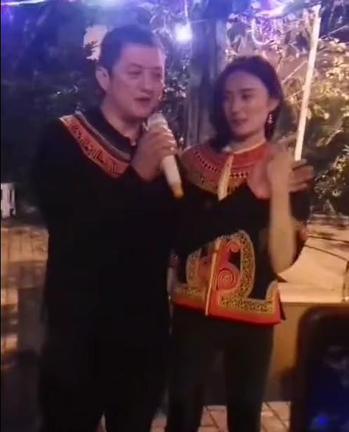 李亚鹏与新欢牵手官宣恋情，女方是90后超模曾参