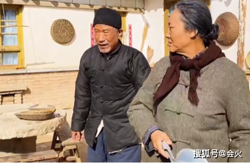 65岁王丽云近况曝光，身材臃肿不修边幅，生活节