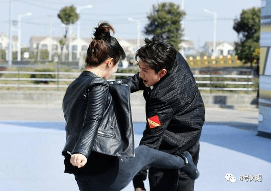 他用事实告诉观众，没有最烂，只有更烂